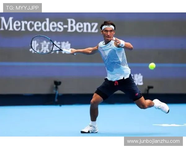 布云朝克特何承叡强势晋级男双第二轮赛场表现亮眼备受关注引发热议 布云朝克特何承叡强势晋级男双第二轮赛场表现亮眼备受关注引发热议